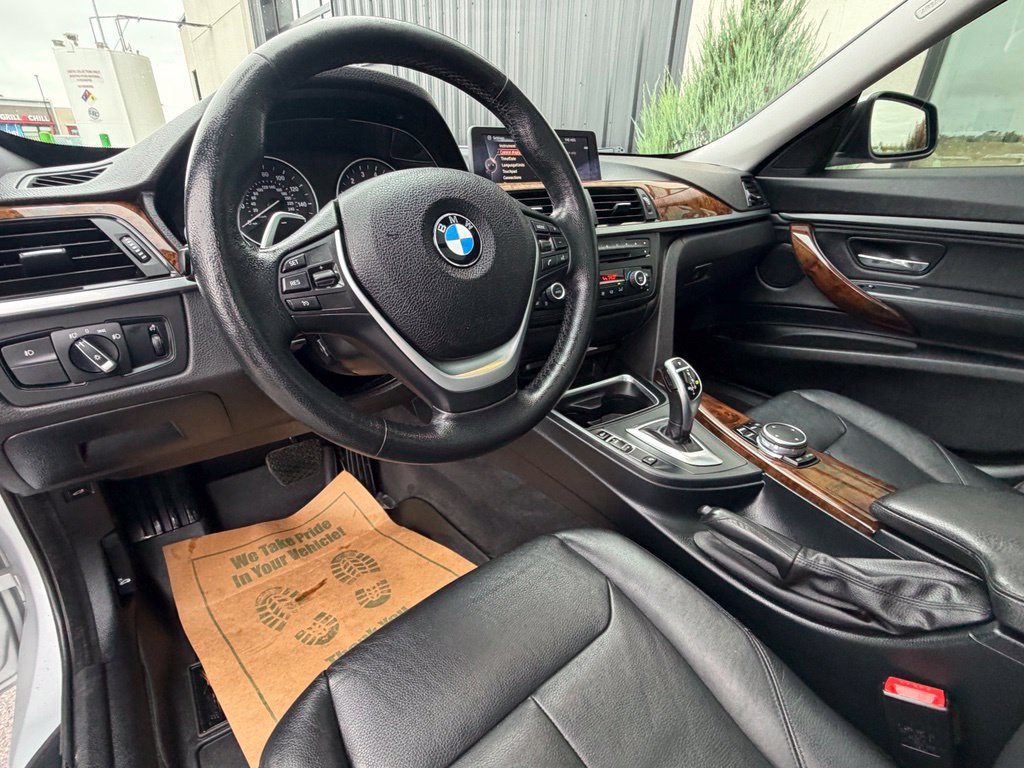 Used 2015 BMW 335i Gran Turismo xDrive AWD/4WD image 11