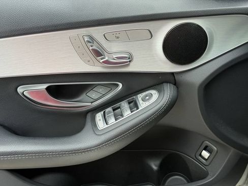 Used 2018 Mercedes-Benz C 300 4MATIC Sedan image 21