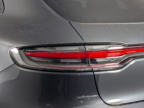 New 2026 Porsche Macan image 16