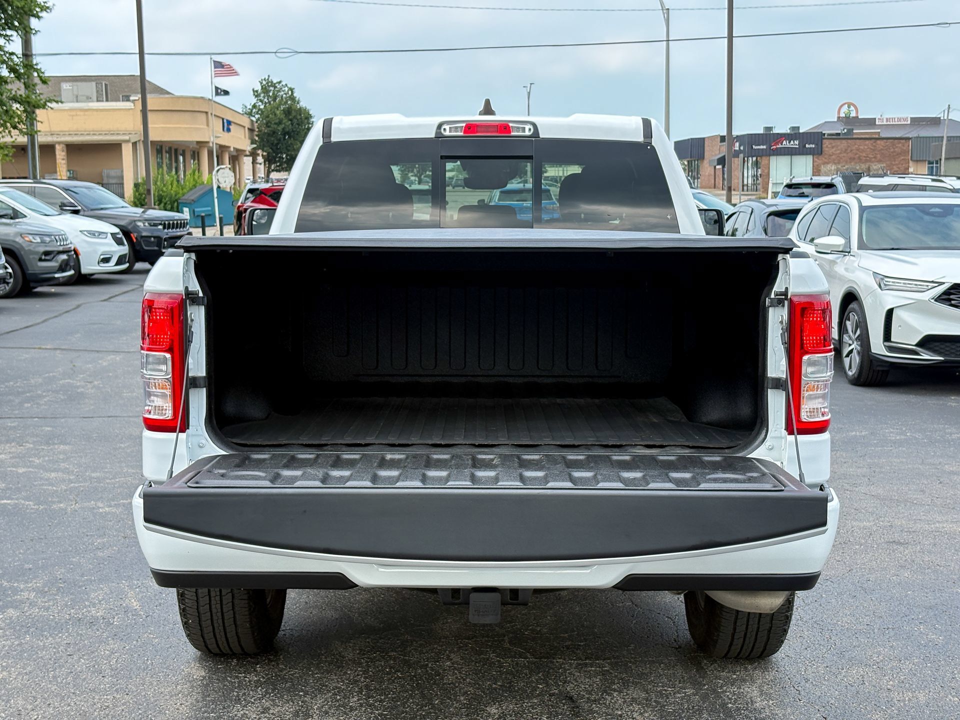 Used 2022 RAM 1500 Big Horn AWD/4WD image 36