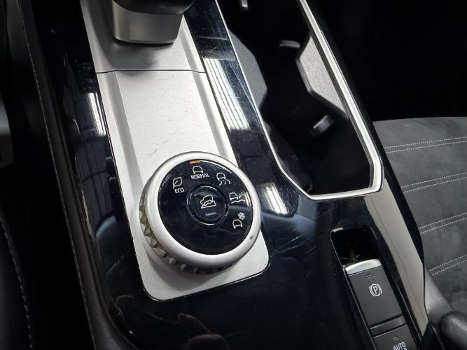 Used 2025 Mitsubishi Outlander SE FWD image 27
