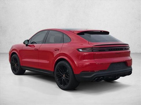 Used 2025 Porsche Cayenne Coupe image 8