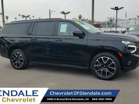 Certified 2021 Chevrolet Suburban RST w/ Rear Media and Nav Package image 2