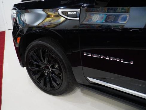 Used 2021 GMC Yukon XL Denali w/ Denali Ultimate Package image 25