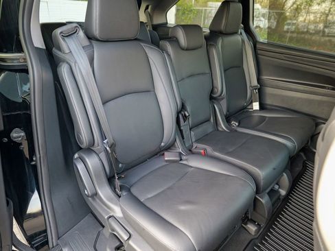 Used 2023 Honda Odyssey Touring image 32