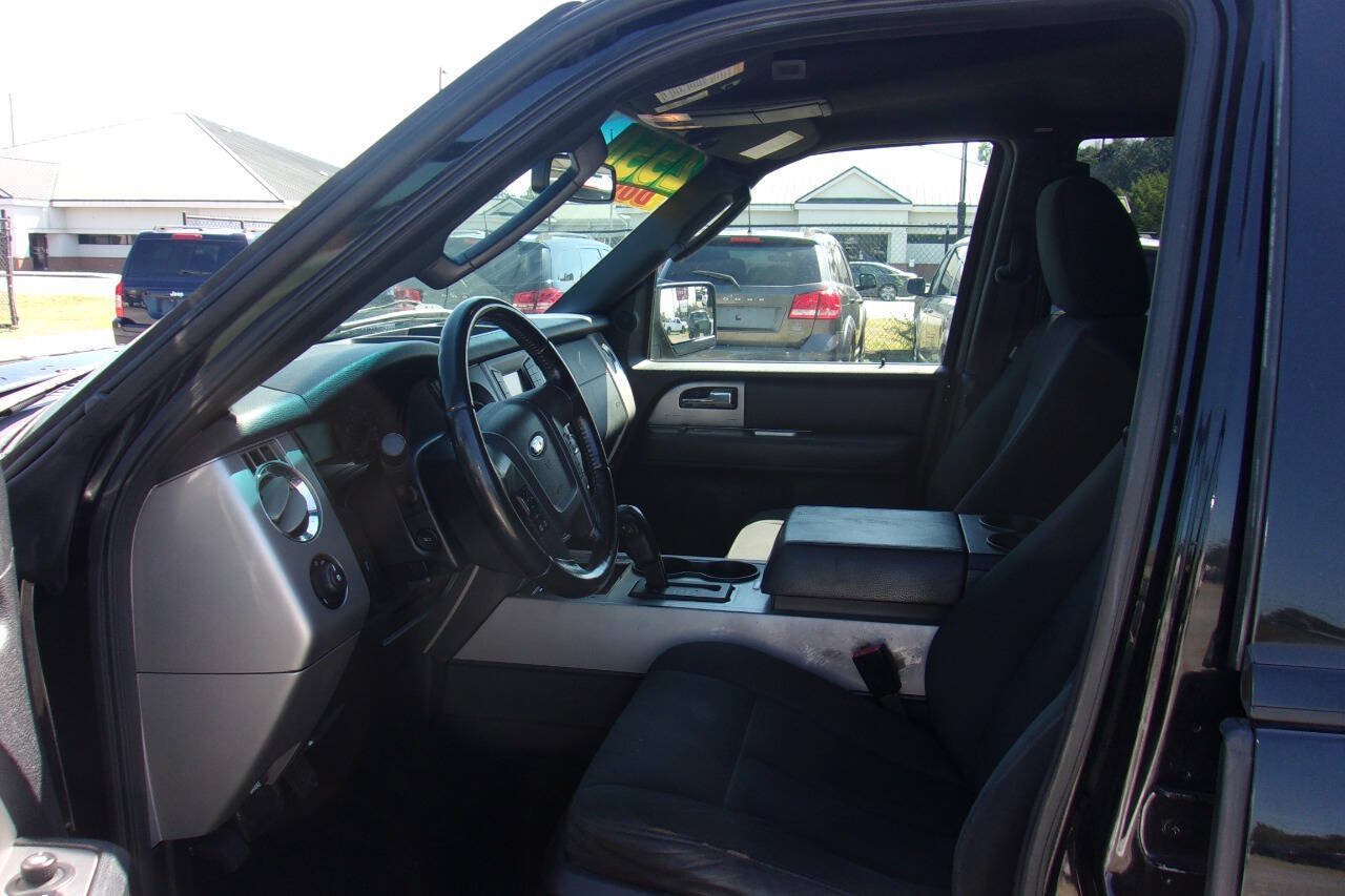 Used 2017 Ford Expedition XLT RWD image 11