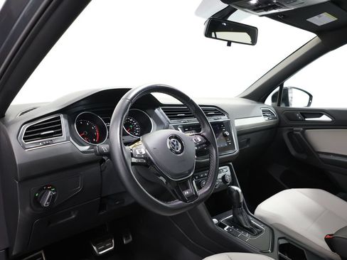 Used 2021 Volkswagen Tiguan SE R-Line FWD image 15