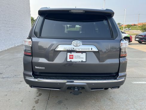 Used 2021 Toyota 4Runner Limited AWD/4WD image 5