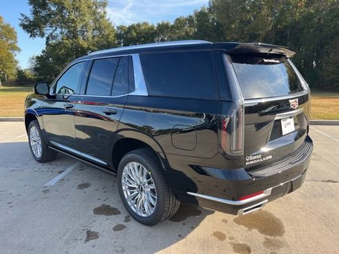 New 2026 Cadillac Escalade Luxury w/ Touring Package image 4