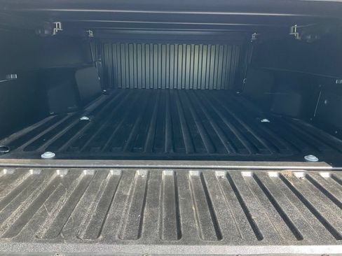 Used 2022 Toyota Tacoma SR5 AWD/4WD image 42