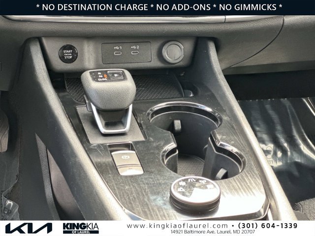 Used 2025 Nissan Rogue SV AWD/4WD image 5