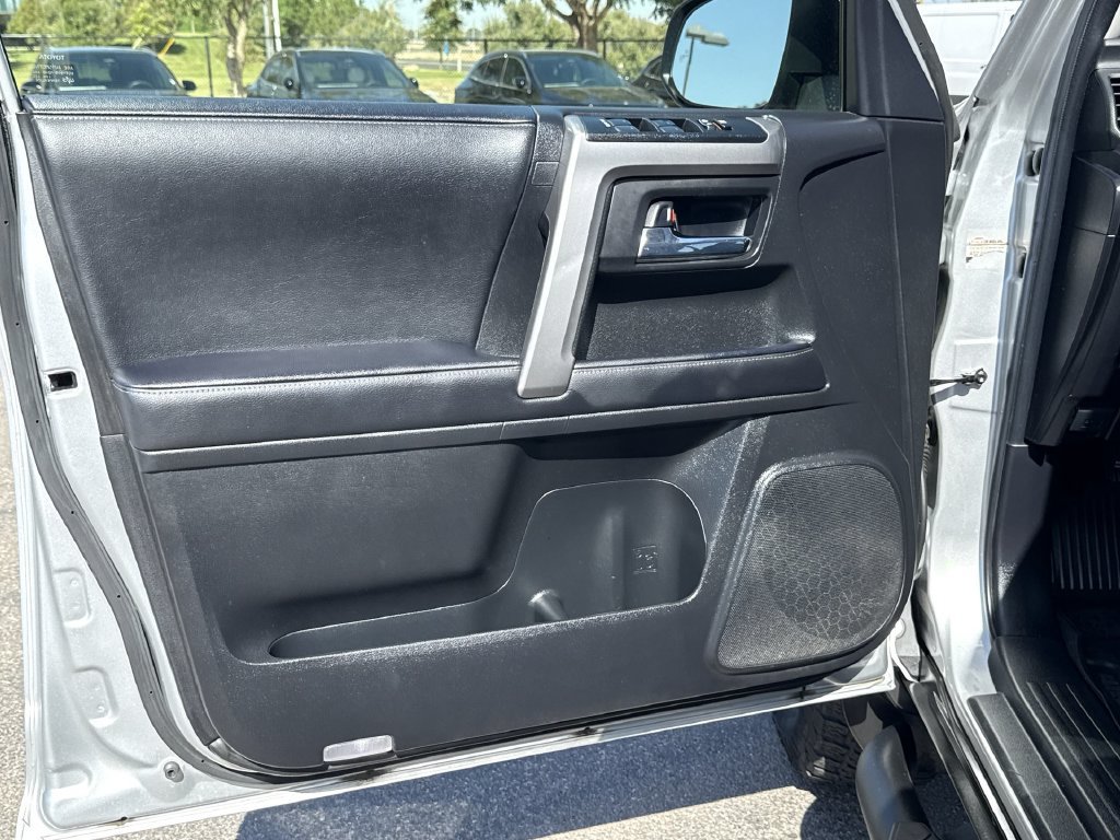 Used 2023 Toyota 4Runner SR5 Premium w/ Moonroof Package RWD image 15