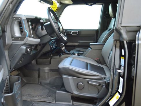 Used 2022 Ford Bronco Black Diamond image 32