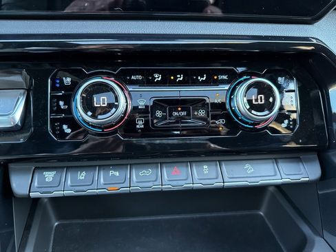 Used 2026 GMC Sierra 3500 AT4 w/ AT4 Premium Plus Package image 49