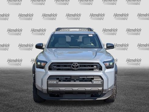 Used 2025 Toyota 4Runner SR5 AWD/4WD image 3