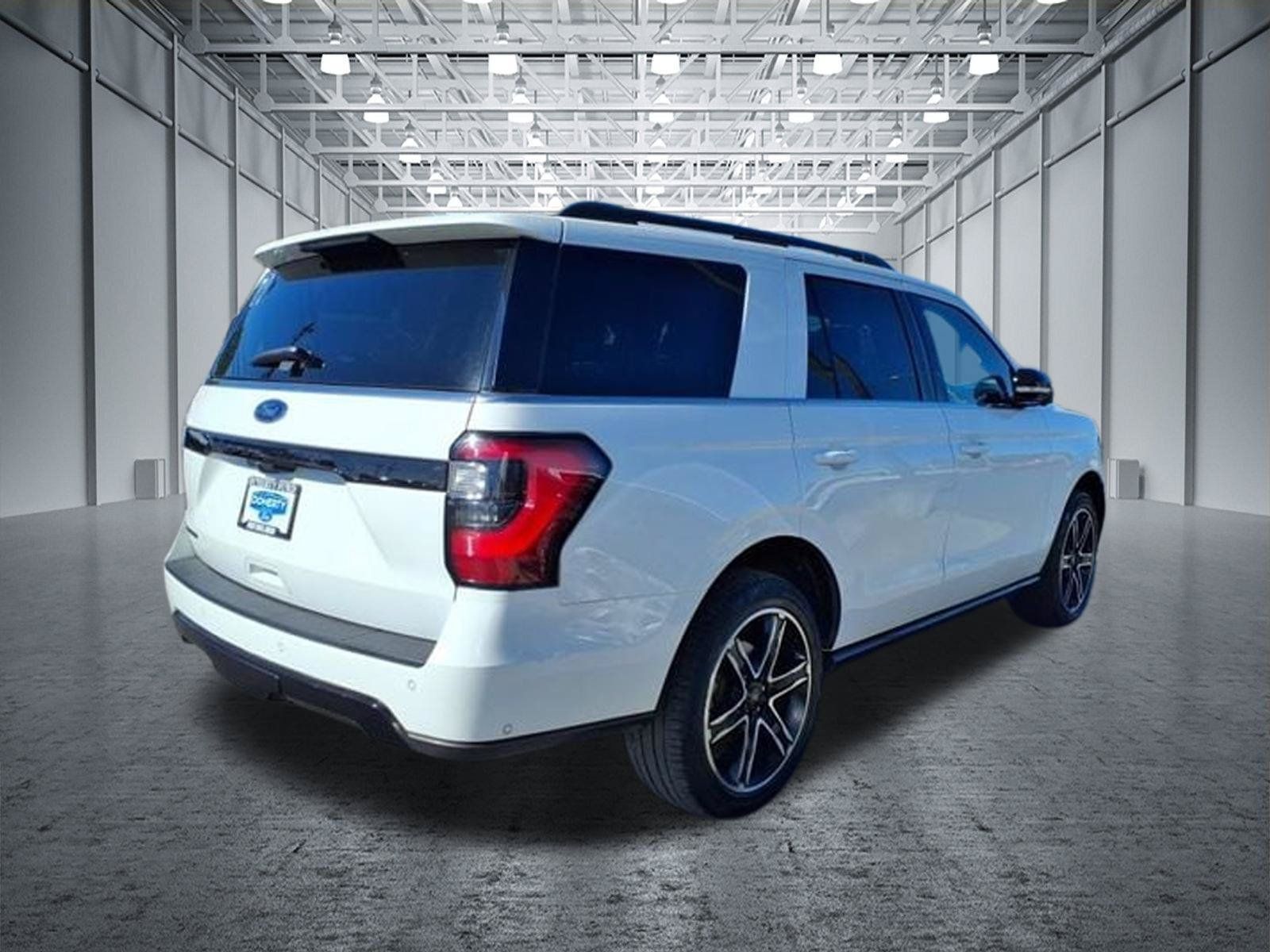 Used 2021 Ford Expedition Limited AWD/4WD image 6