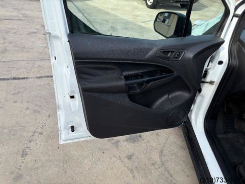 Used 2015 Ford Transit Connect XL FWD image 13