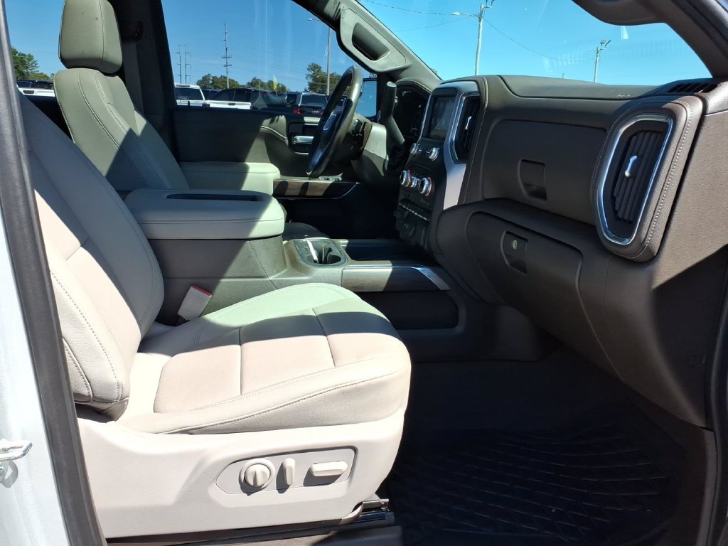 Used 2022 GMC Sierra 1500 SLT w/ SLT Convenience Package AWD/4WD image 11