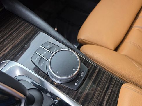 Used 2019 BMW 530e RWD image 26
