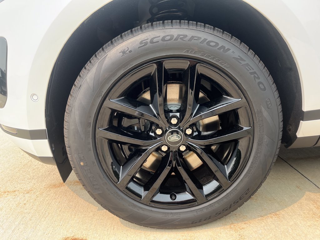 New 2026 Land Rover Range Rover Evoque S AWD/4WD image 19