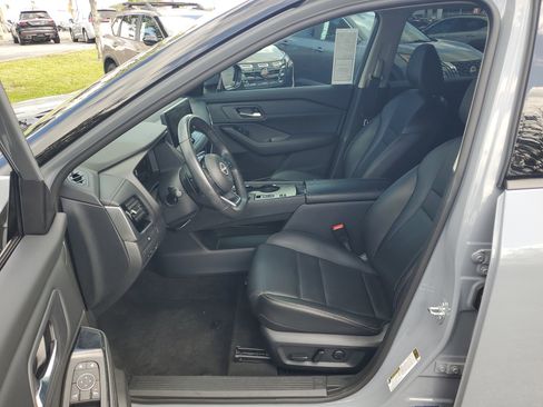 Certified 2024 Nissan Rogue SL image 13