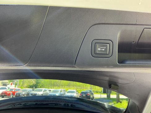 Used 2023 Buick Envision Essence FWD image 25