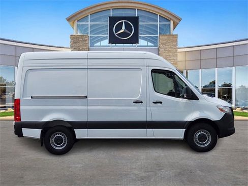 New 2025 Mercedes-Benz Sprinter 2500 image 5