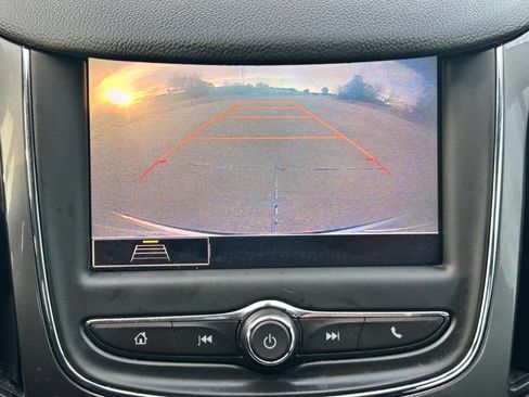 Used 2019 Chevrolet Cruze LT w/ Convenience Package image 22