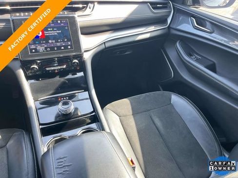 Certified 2021 Jeep Grand Cherokee L Laredo AWD/4WD image 16