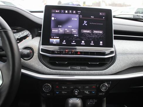 Used 2022 Jeep Compass Latitude w/ Convenience Group image 4