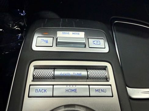 Used 2025 Genesis GV70 2.5T image 37