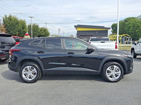 Certified 2024 Chevrolet Trax LS image 7