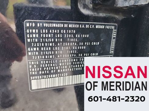 Used 2024 Volkswagen Taos SE image 29