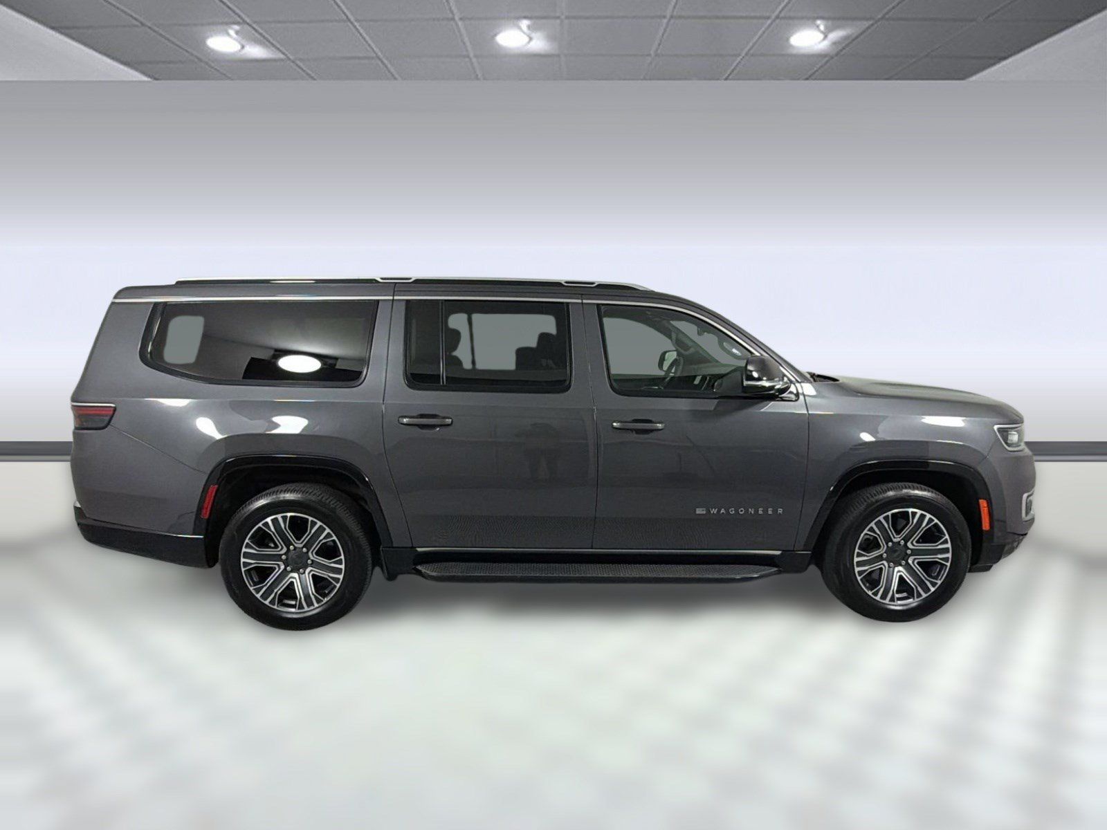 Used 2024 Jeep Wagoneer L Series II w/ Flexible Seating Group AWD/4WD image 8