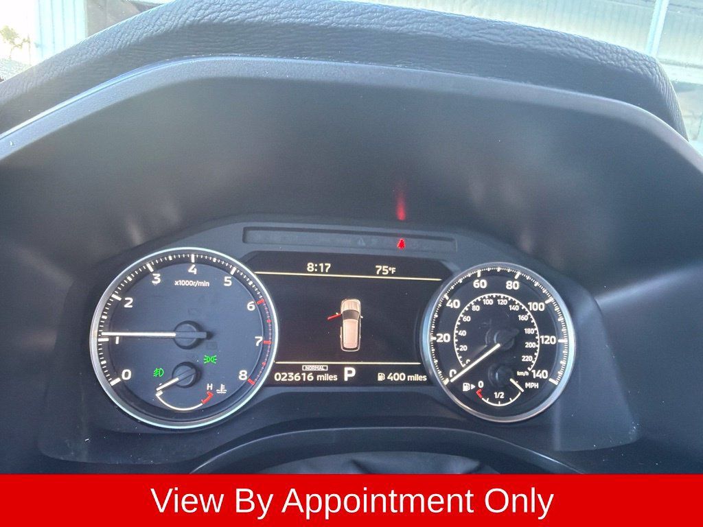 Used 2025 Mitsubishi Outlander SE FWD image 2