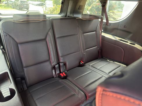 Used 2023 Chevrolet Suburban Premier AWD/4WD image 16