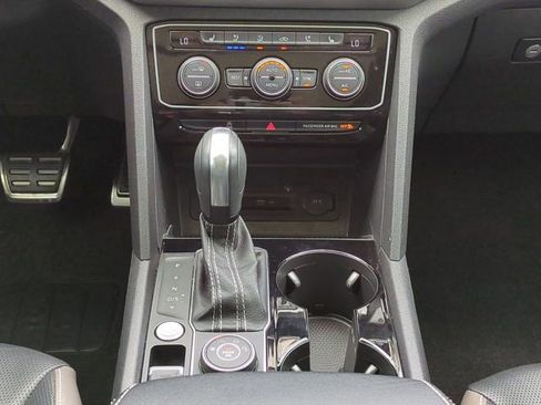 Used 2022 Volkswagen Atlas SEL Premium image 19