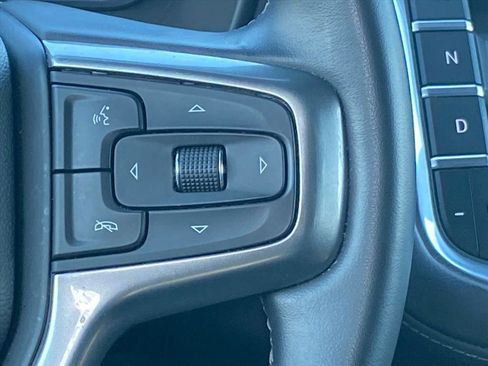 Used 2024 Chevrolet Suburban LT image 10