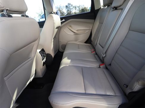 Used 2018 Ford Escape Titanium w/ Ford Safe & Smart Package image 8