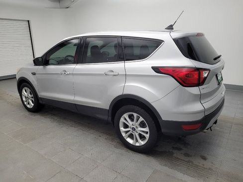 Used 2019 Ford Escape SE image 3