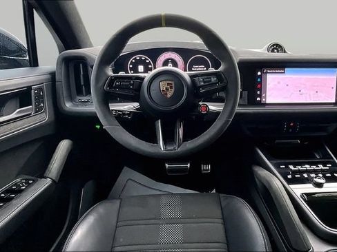 Used 2024 Porsche Cayenne Turbo GT AWD/4WD image 11