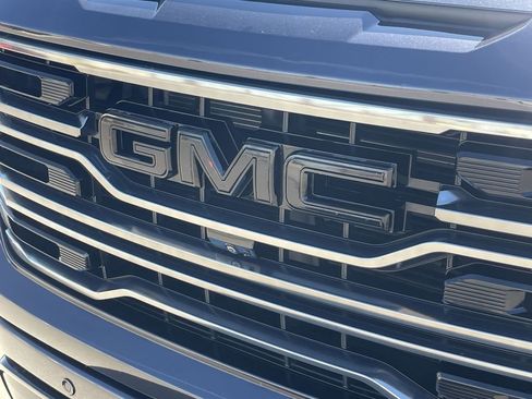 Used 2022 GMC Sierra 1500 AT4 w/ AT4 Premium Package image 31