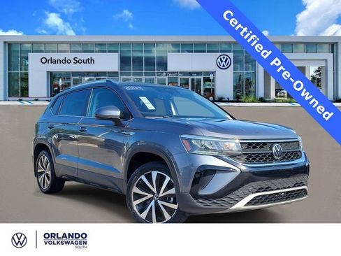 Certified 2023 Volkswagen Taos SE FWD image 1