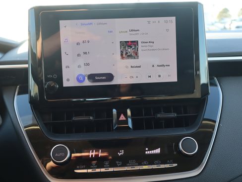 Used 2024 Toyota Corolla LE image 17