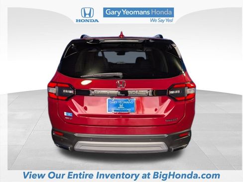 Certified 2024 Honda Pilot Touring image 8