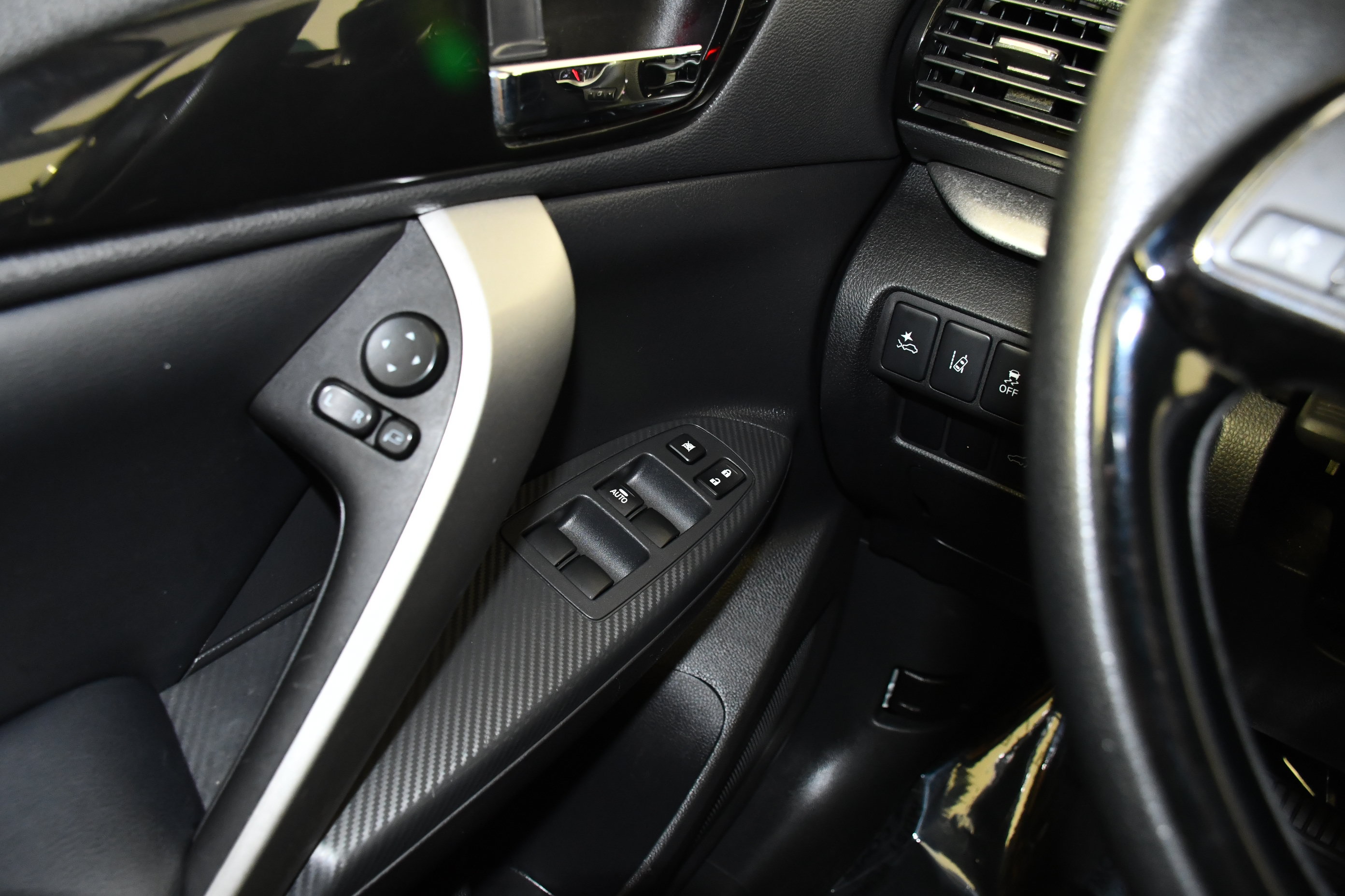 Used 2025 Mitsubishi Eclipse Cross SE AWD/4WD image 31