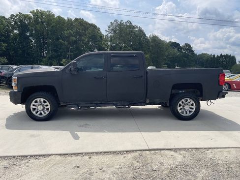 Used 2017 Chevrolet Silverado 2500 LT w/ LT Convenience Package AWD/4WD image 4