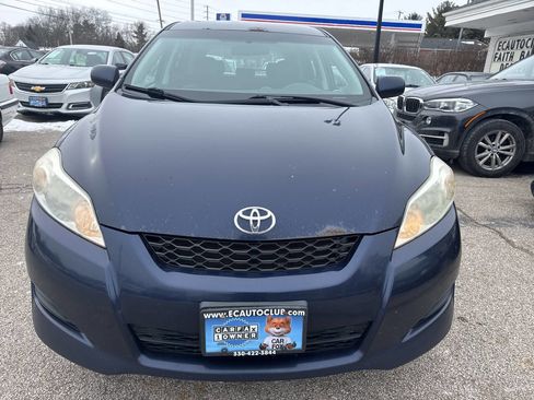 Used 2009 Toyota Matrix image 2