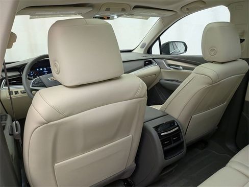 Certified 2023 Cadillac XT5 Premium Luxury w/ Technology Package image 23