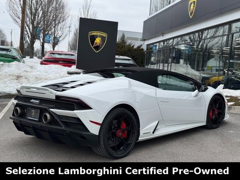 Used 2023 Lamborghini Huracan EVO image 5